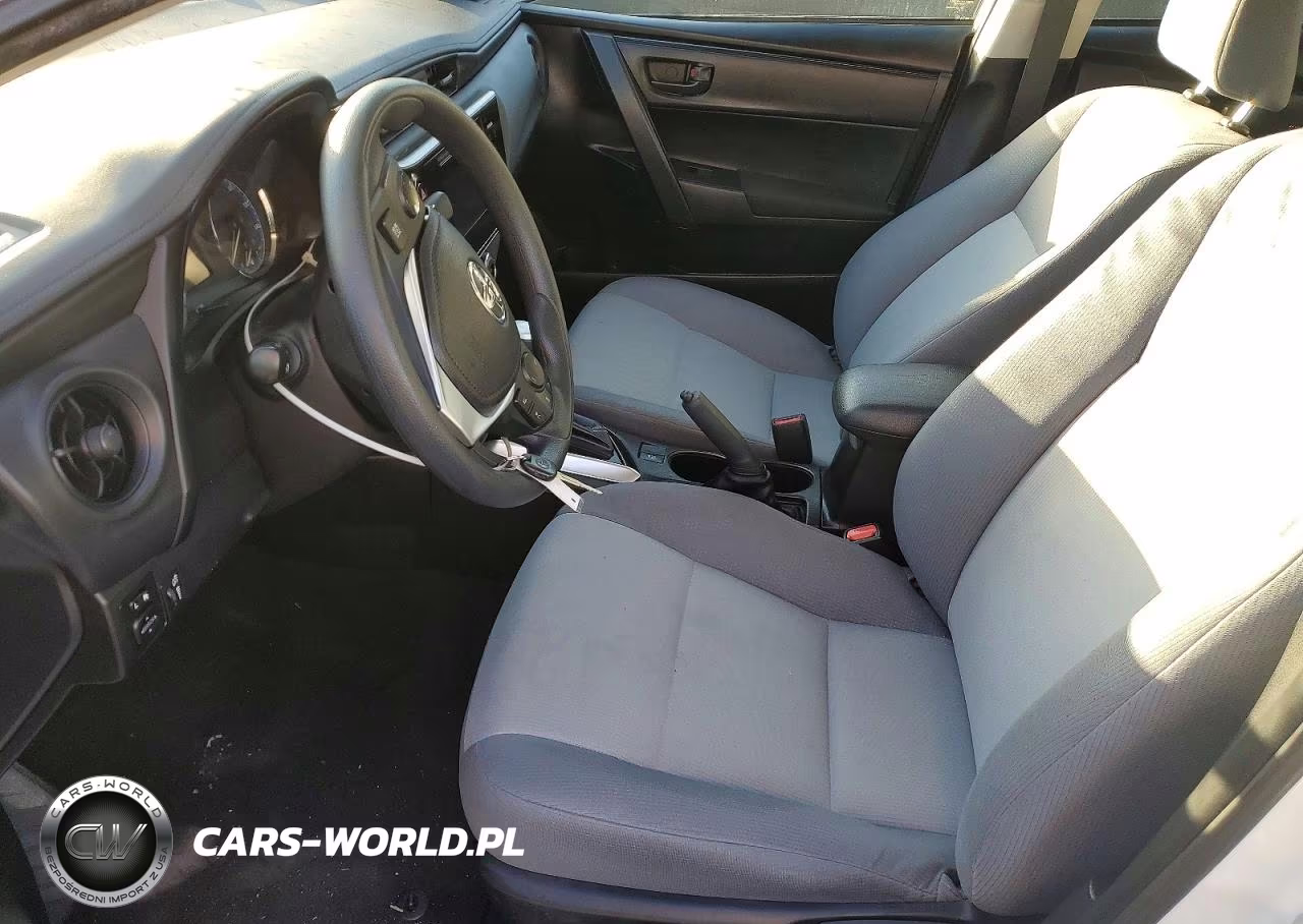 2017 Toyota Corolla L VIN:5YFBURHE0HP736956 - 7