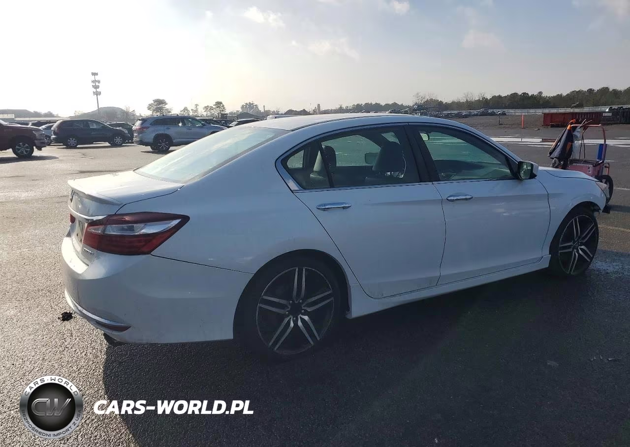 2017 Honda Accord Sport VIN:1HGCR2F54HA208892 - 3