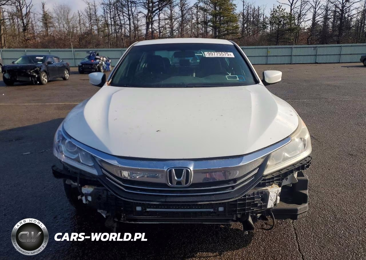 2017 Honda Accord Sport VIN:1HGCR2F54HA208892 - 5