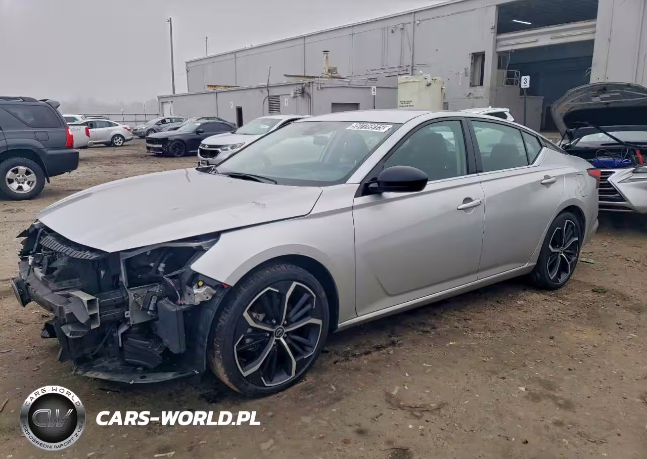 2024 Nissan Altima Sr