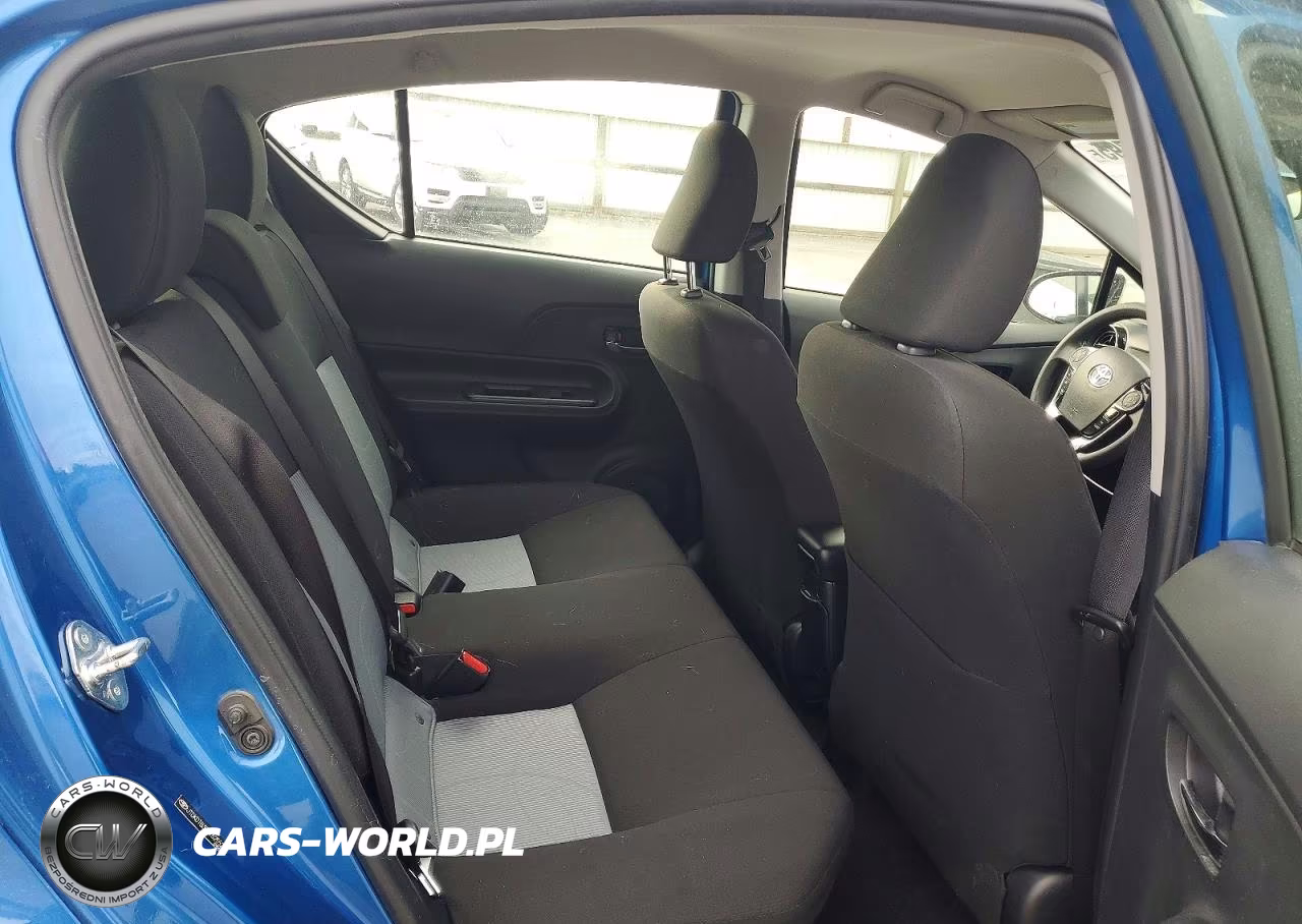 2019 Toyota Prius C L VIN:JTDKDTB30K1625520 - 10