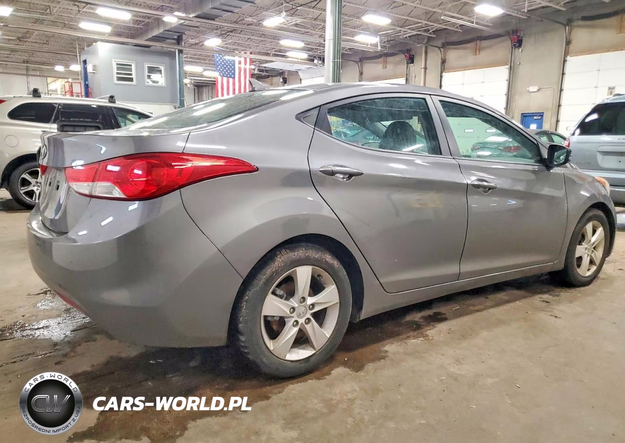 2012 Hyundai Elantra Gls VIN:5NPDH4AE2CH064415 - 3