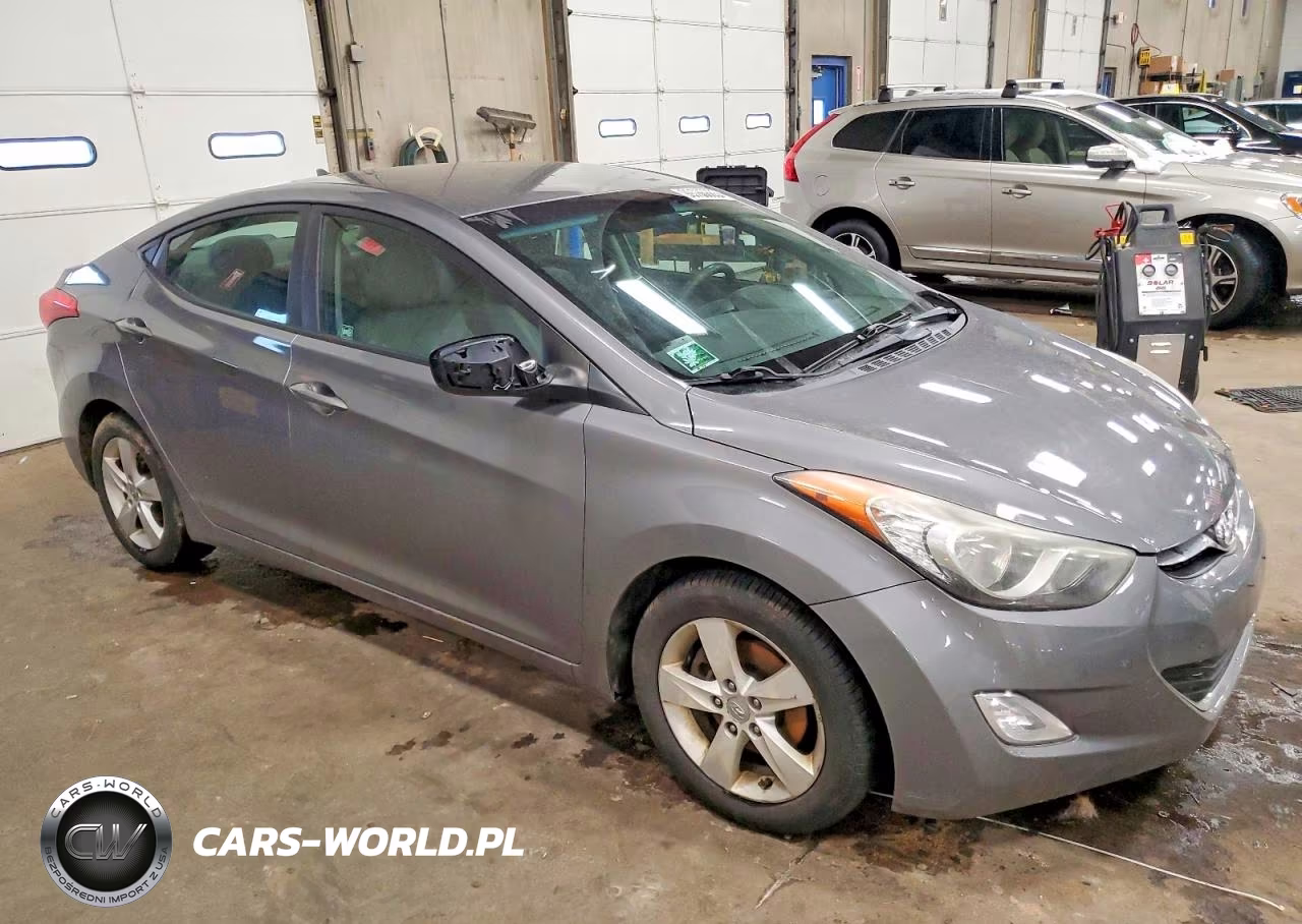 2012 Hyundai Elantra Gls VIN:5NPDH4AE2CH064415 - 4
