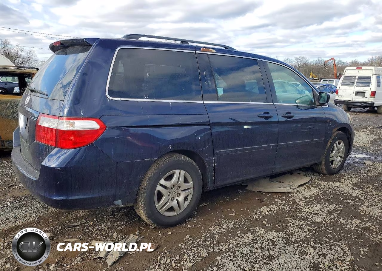 2007 Honda Odyssey VIN:5FNRL386X7B010233 - 3