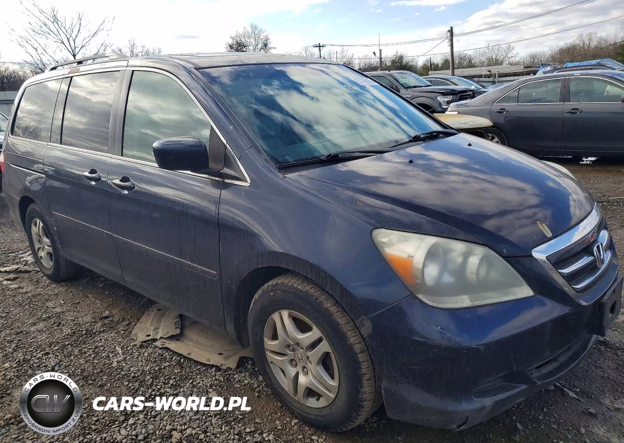2007 Honda Odyssey VIN:5FNRL386X7B010233 - 4