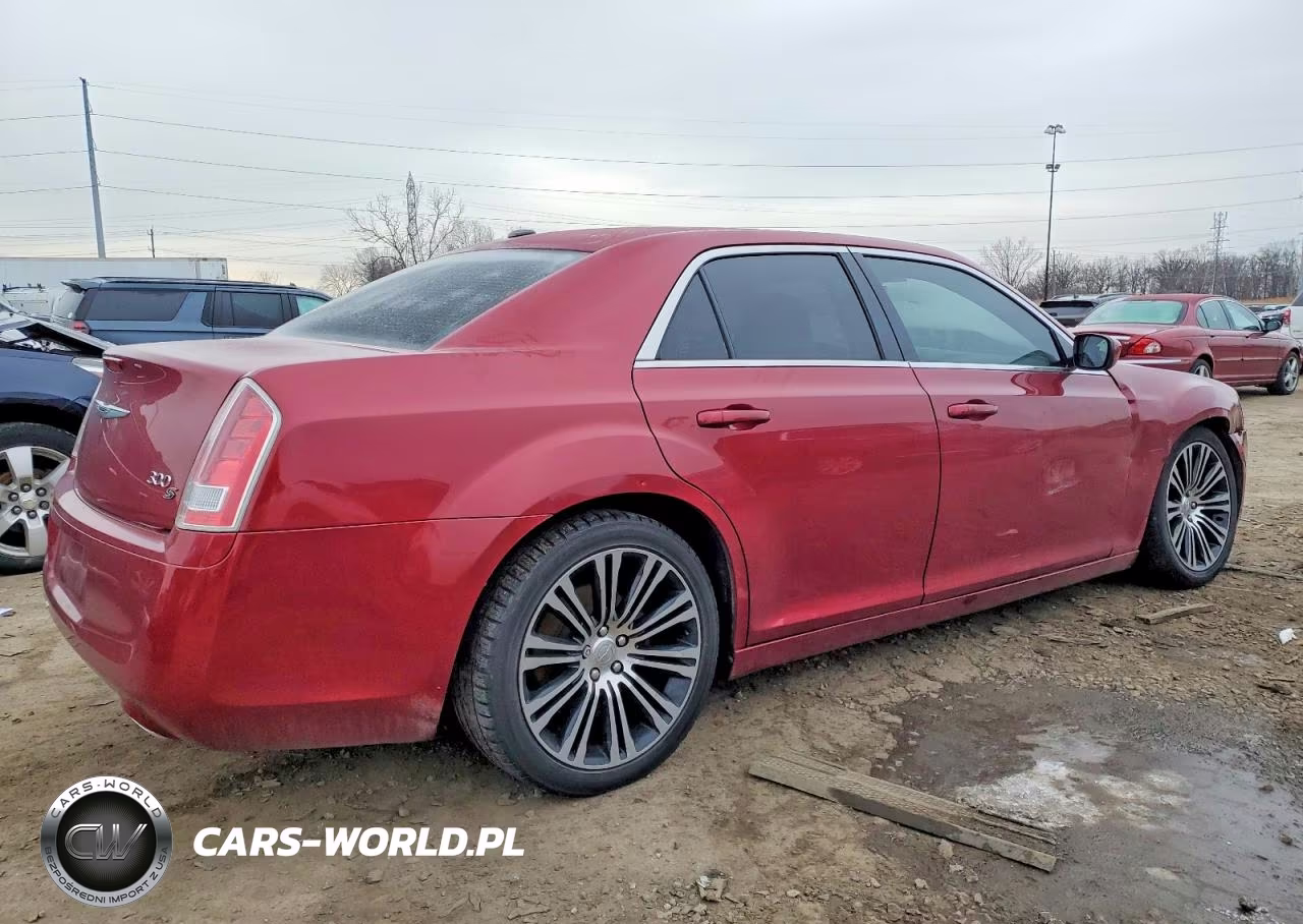 2013 Chrysler 300 S VIN:2C3CCABT8DH557911 - 3