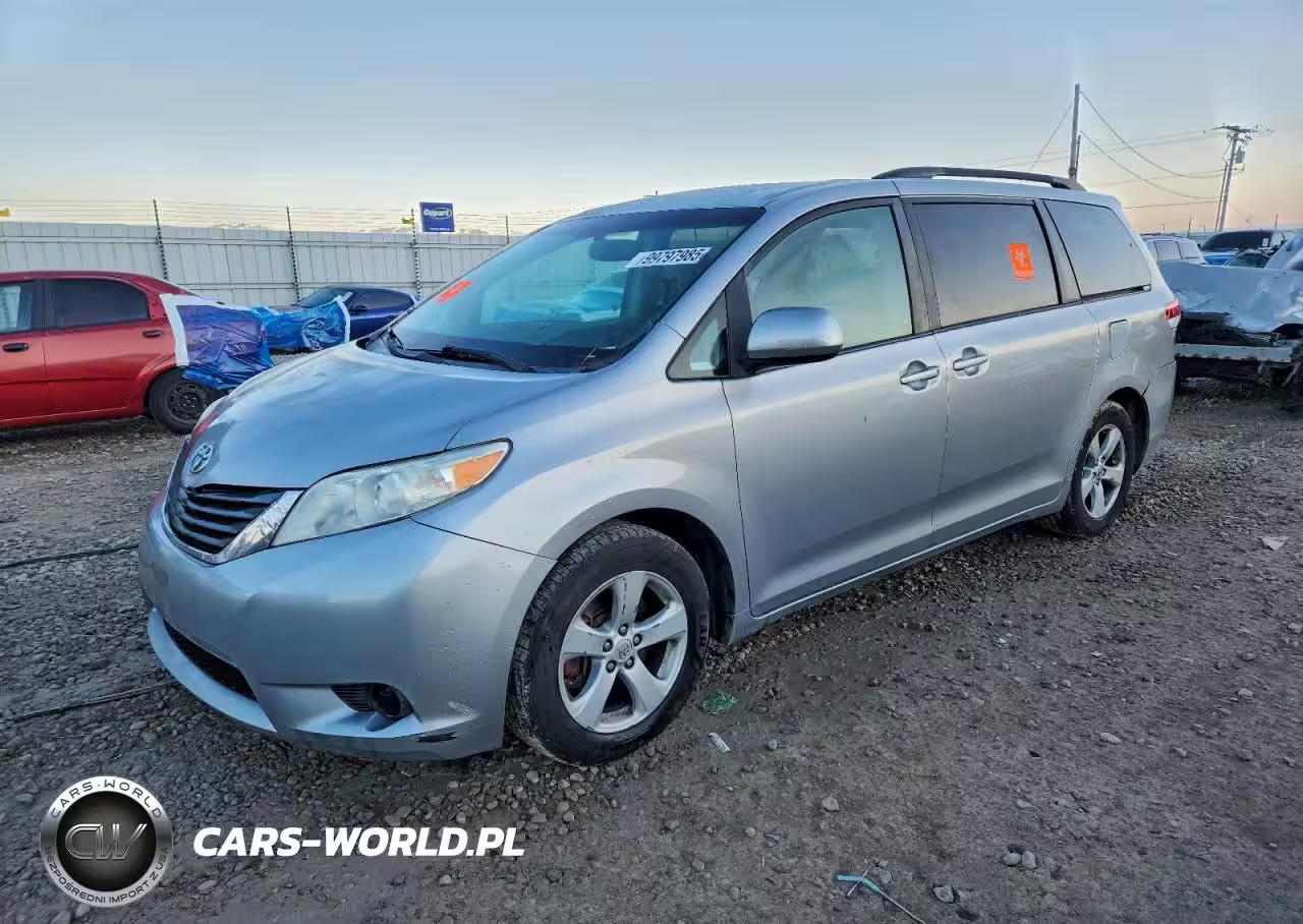 2011 Toyota Sienna Le