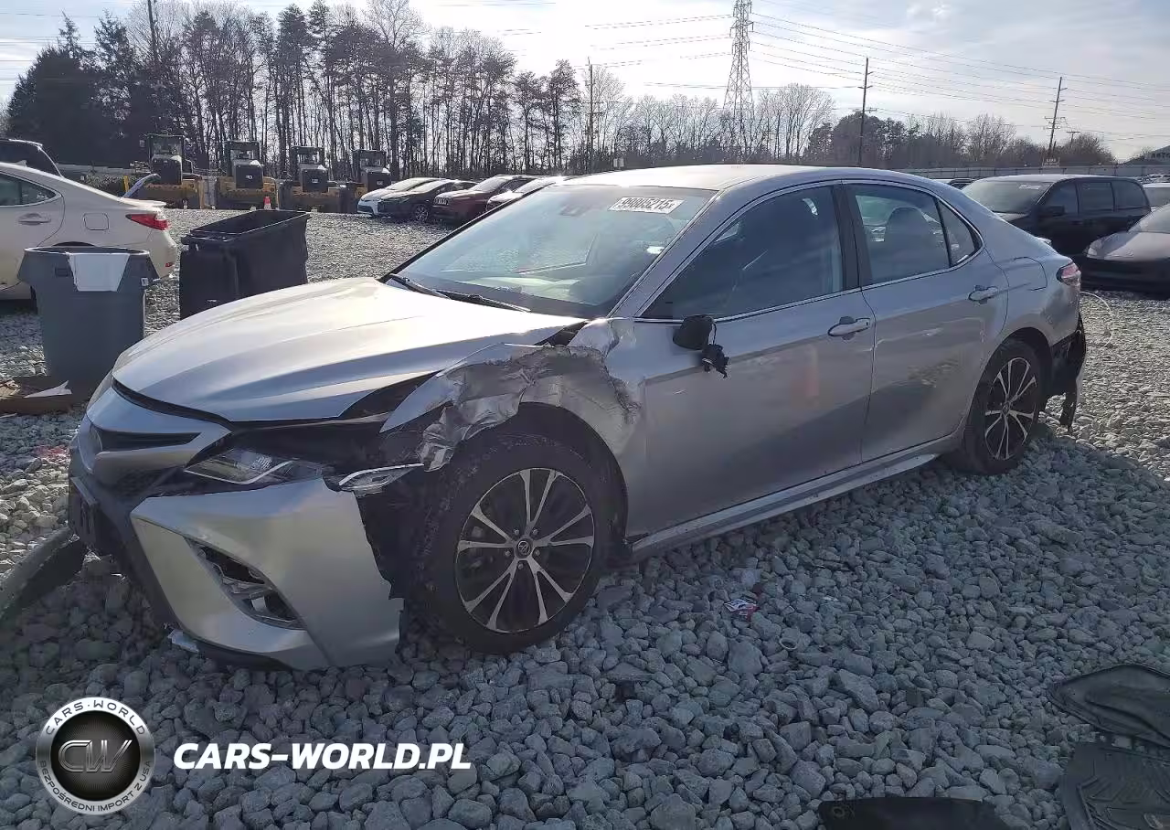 2020 Toyota Camry Se