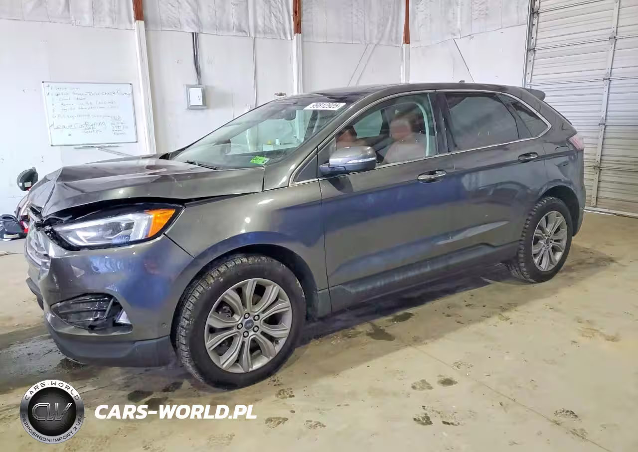 2019 Ford Edge Titanium