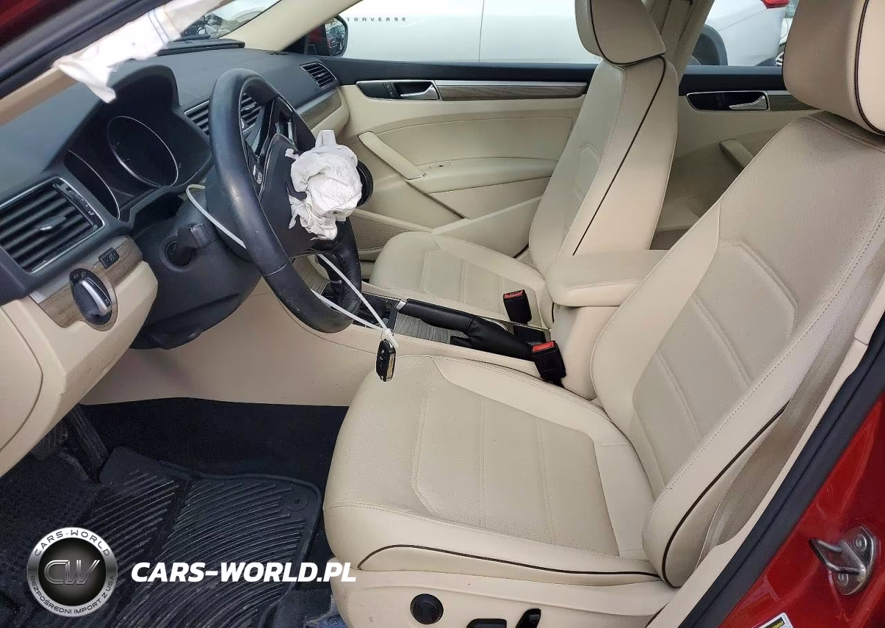 2016 Volkswagen Passat Se VIN:1VWBT7A30GC067575 - 7