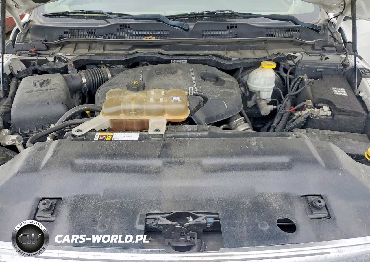 2018 Ram 1500 Laramie VIN:1C6RR7NM5JS256018 - 11