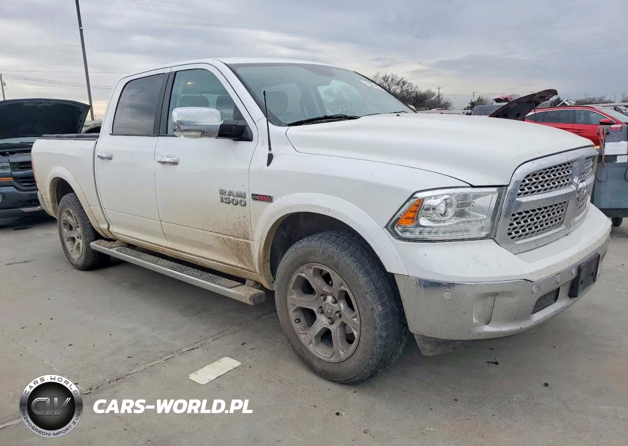2018 Ram 1500 Laramie VIN:1C6RR7NM5JS256018 - 4