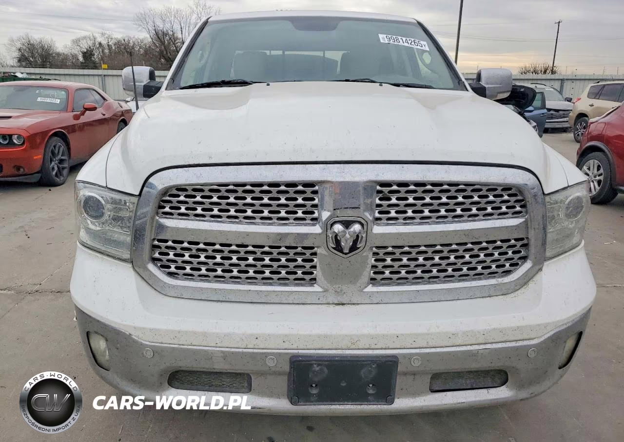 2018 Ram 1500 Laramie VIN:1C6RR7NM5JS256018 - 5