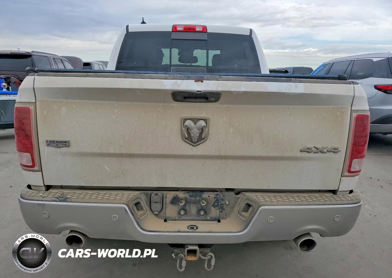 2018 Ram 1500 Laramie VIN:1C6RR7NM5JS256018 - 6