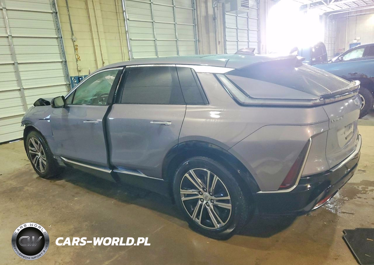 2025 Cadillac Lyriq Luxury VIN:1GYKPNRL4SZ305542 - 2