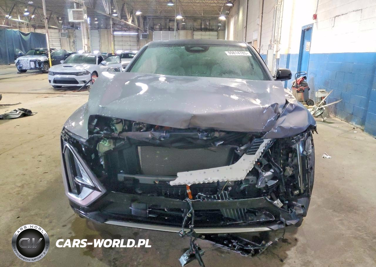 2025 Cadillac Lyriq Luxury VIN:1GYKPNRL4SZ305542 - 5