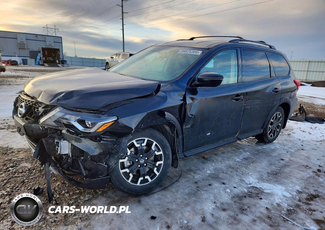 2020 Nissan Pathfinder Sv