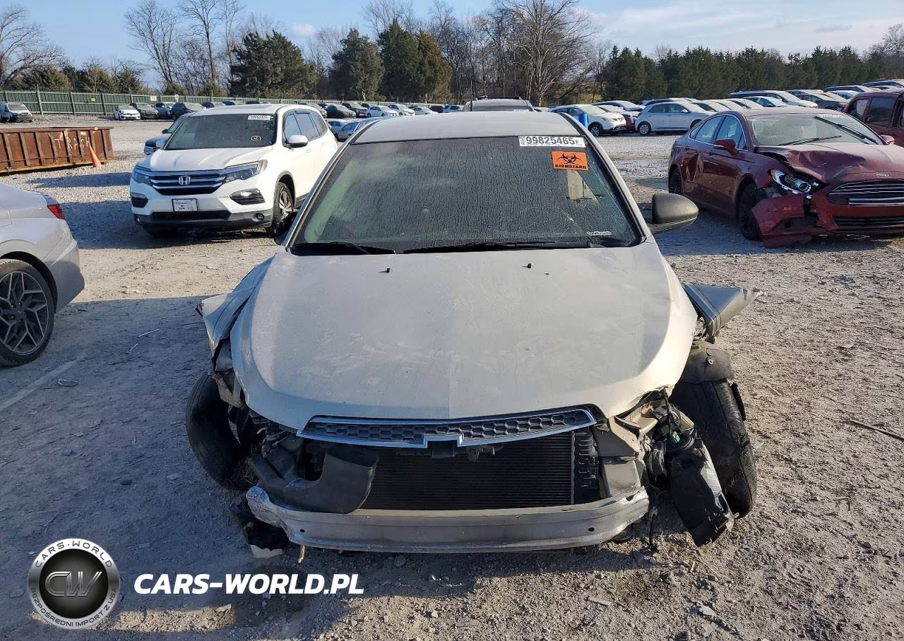 2012 Chevrolet Cruze Ls VIN:1G1PC5SH8C7139531 - 5