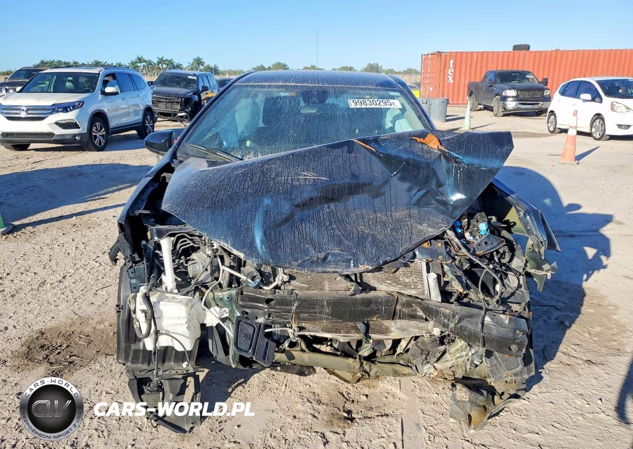 2019 Toyota Corolla L VIN:2T1BURHE9KC155835 - 5