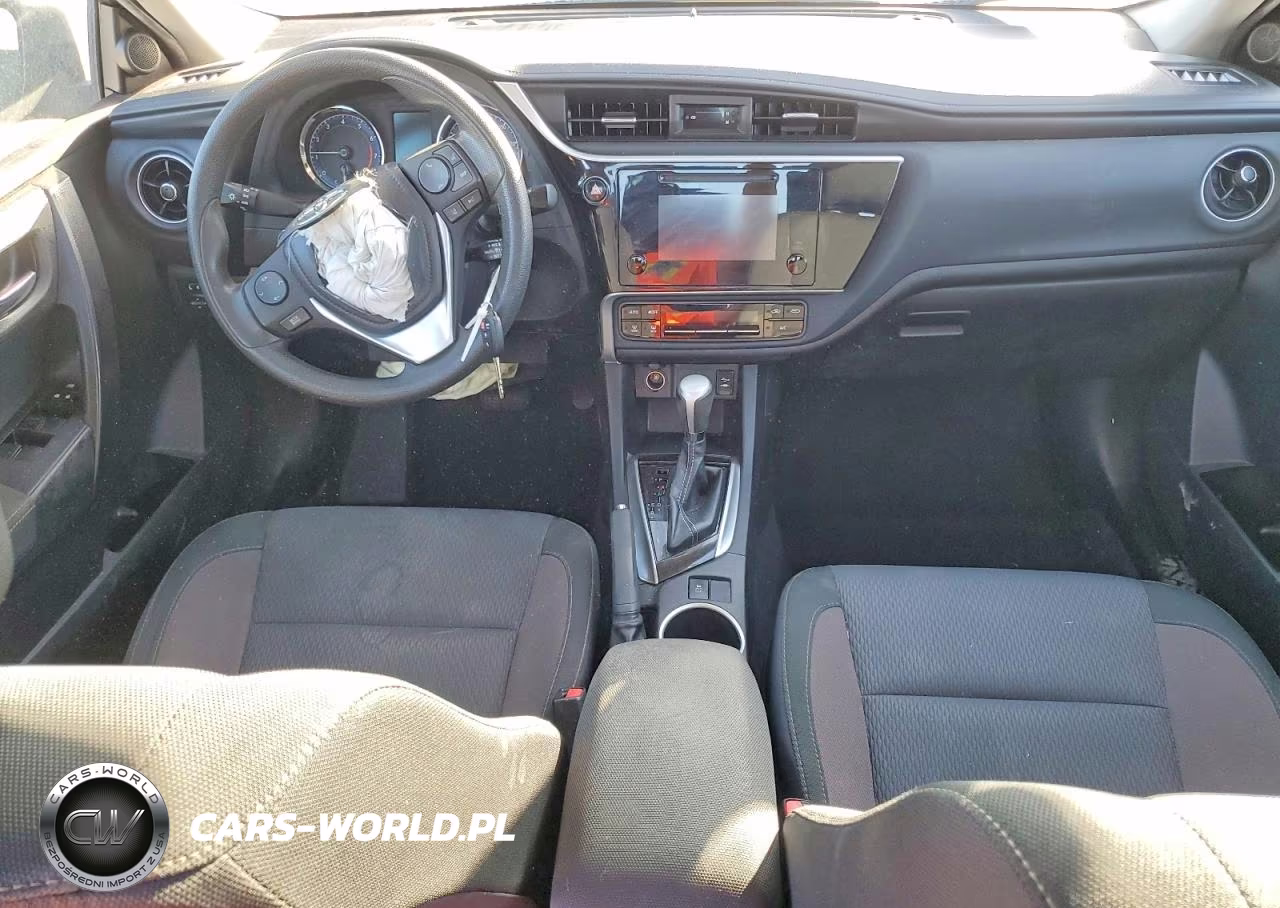 2019 Toyota Corolla L VIN:2T1BURHE9KC155835 - 8