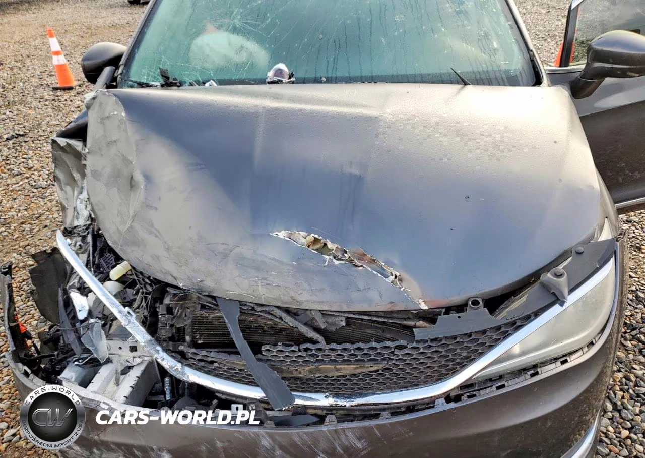 2018 Chrysler Pacifica Touring L VIN:2C4RC1BG6JR118947 - 12