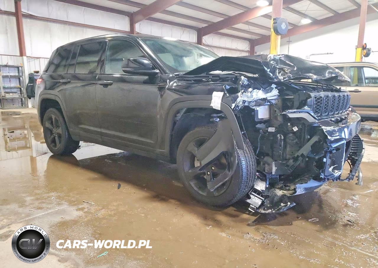 2024 Jeep Grand Cherokee Laredo VIN:1C4RJHAG9RC215502 - 4