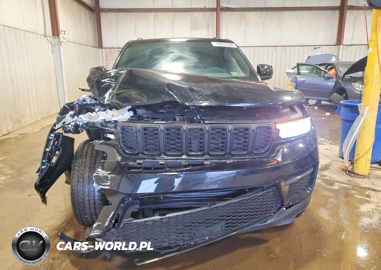 2024 Jeep Grand Cherokee Laredo VIN:1C4RJHAG9RC215502 - 5