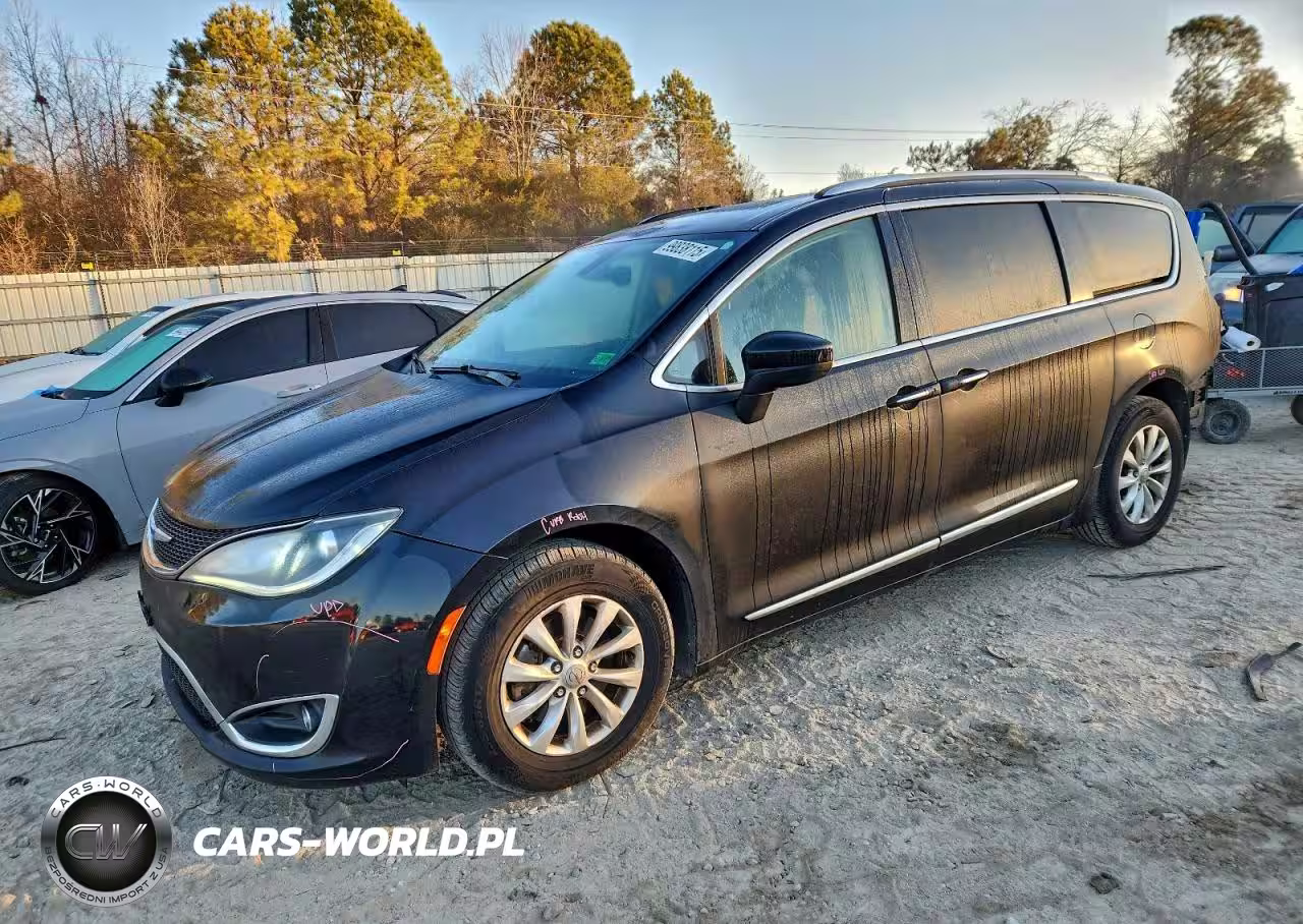 2019 Chrysler Pacifica Touring L