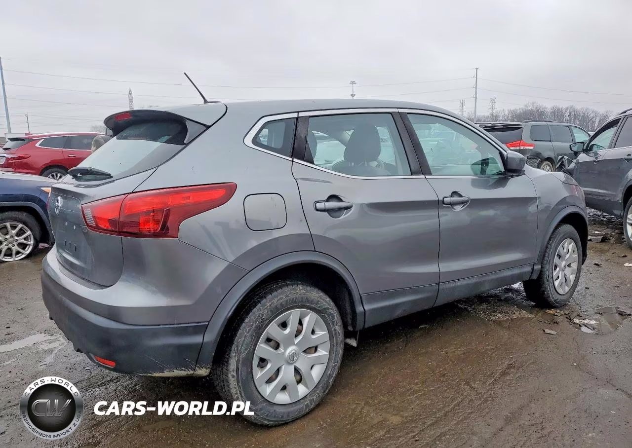 2018 Nissan Rogue Sport S VIN:JN1BJ1CPXJW155239 - 3