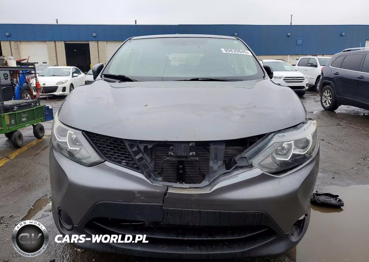 2018 Nissan Rogue Sport S VIN:JN1BJ1CPXJW155239 - 5