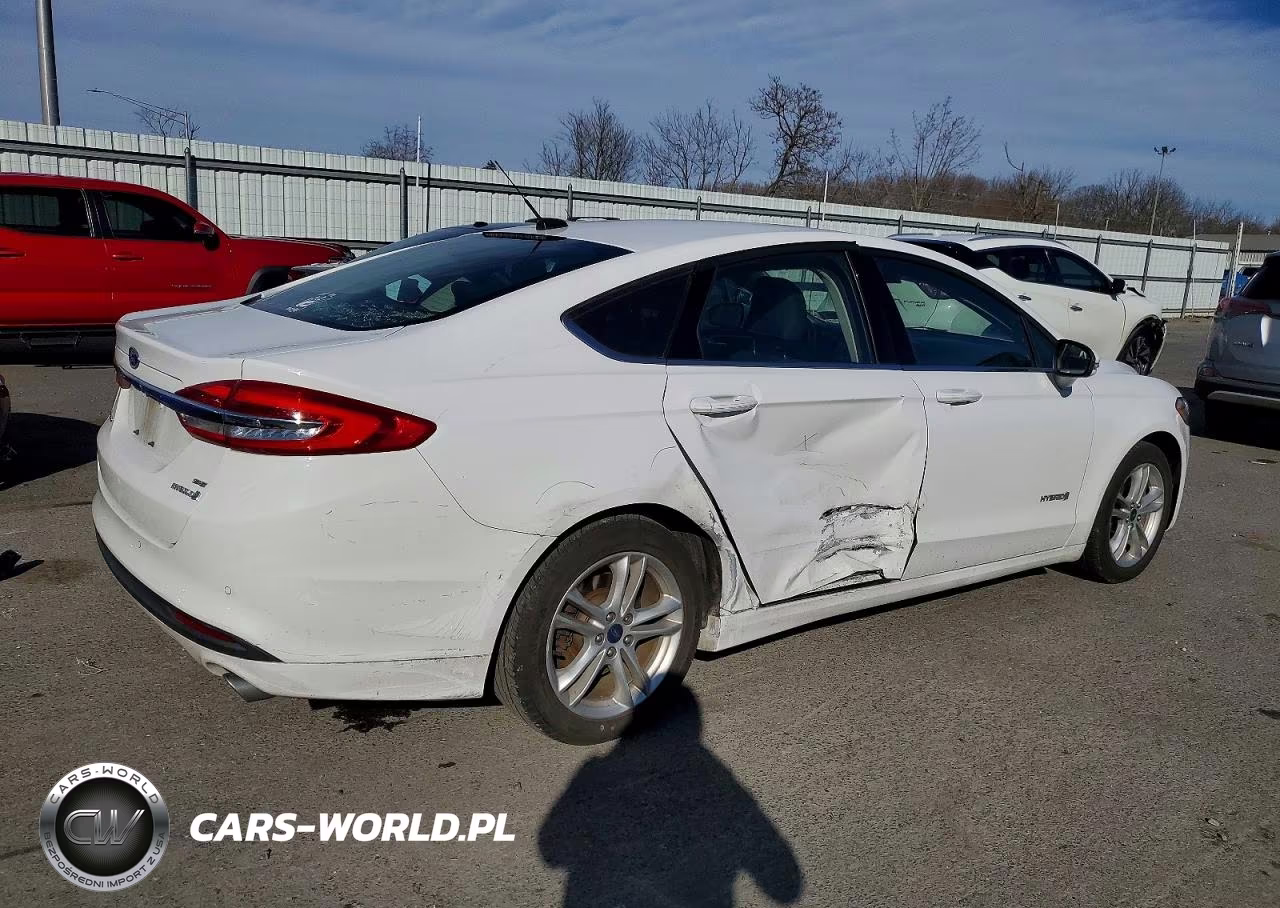 2018 Ford Fusion Se Hybrid VIN:3FA6P0LU4JR117303 - 3