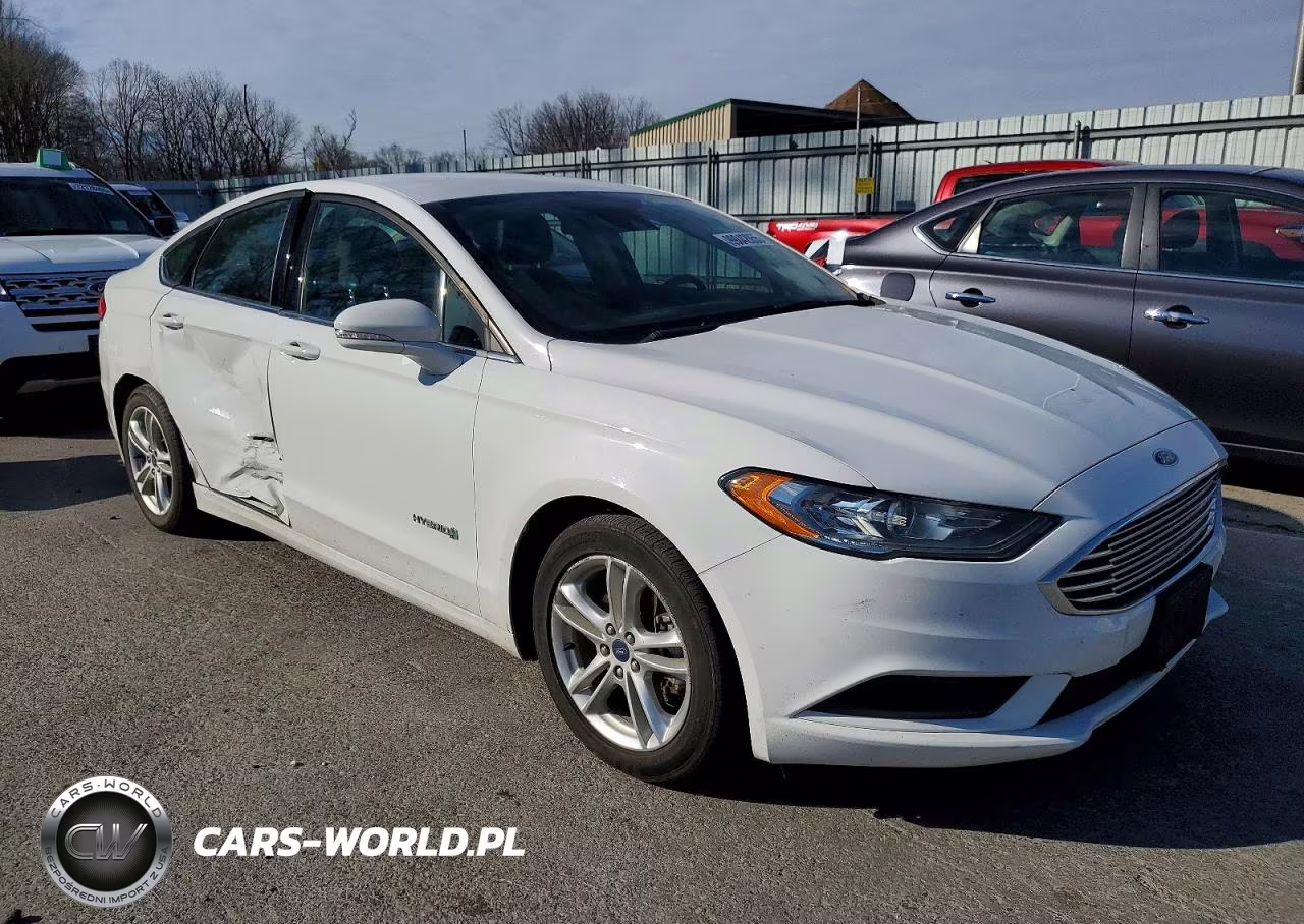2018 Ford Fusion Se Hybrid VIN:3FA6P0LU4JR117303 - 4