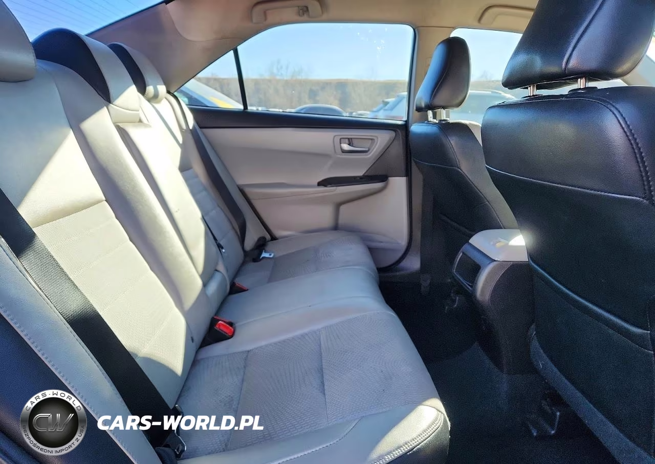 2016 Toyota Camry Le VIN:4T1BF1FKXGU191608 - 10