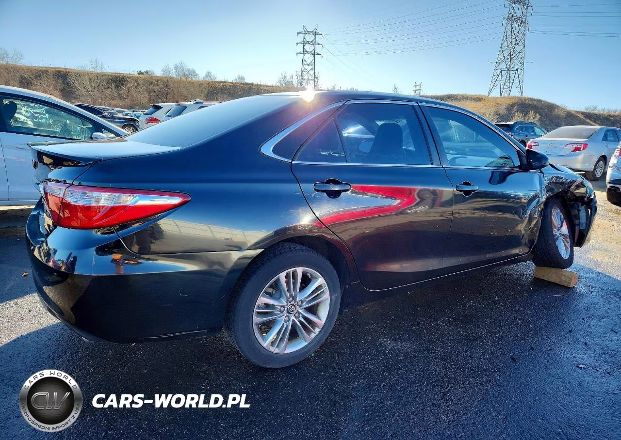 2016 Toyota Camry Le VIN:4T1BF1FKXGU191608 - 3
