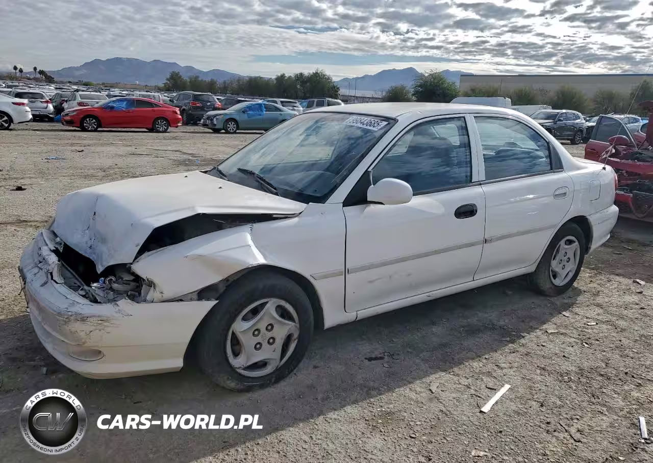 2001 Kia Sephia Base