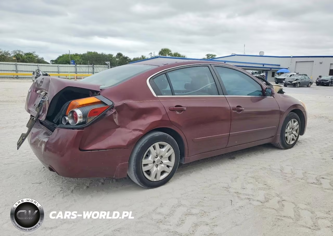 2010 Nissan Altima Base VIN:1N4AL2AP5AC145009 - 3