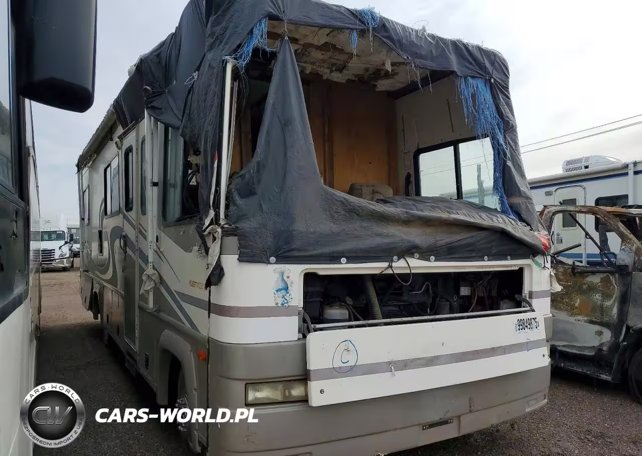 2000 Workhorse 1 Ton Nominal Recreational Vehicle