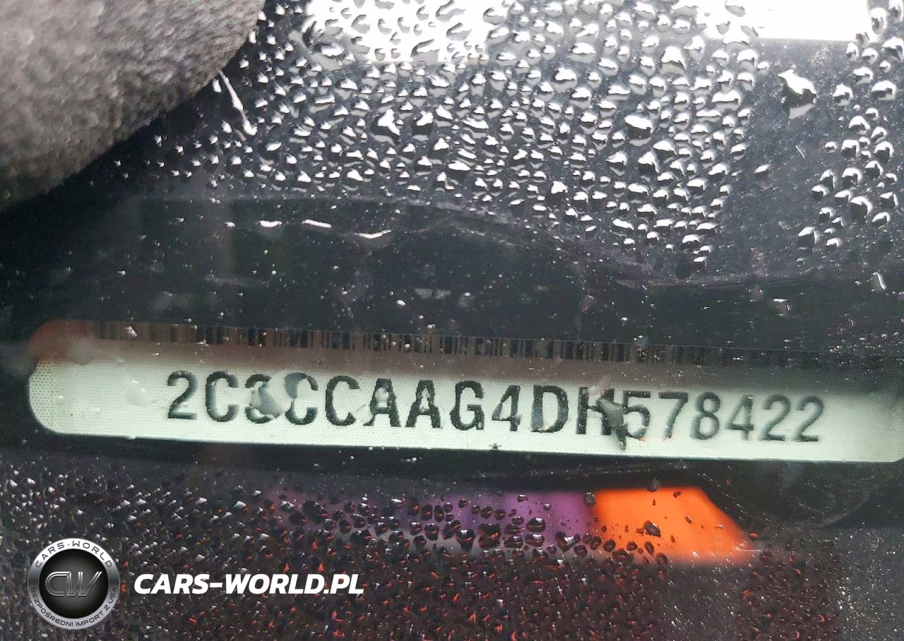 2013 Chrysler 300 VIN:2C3CCAAG4DH578422 - 12