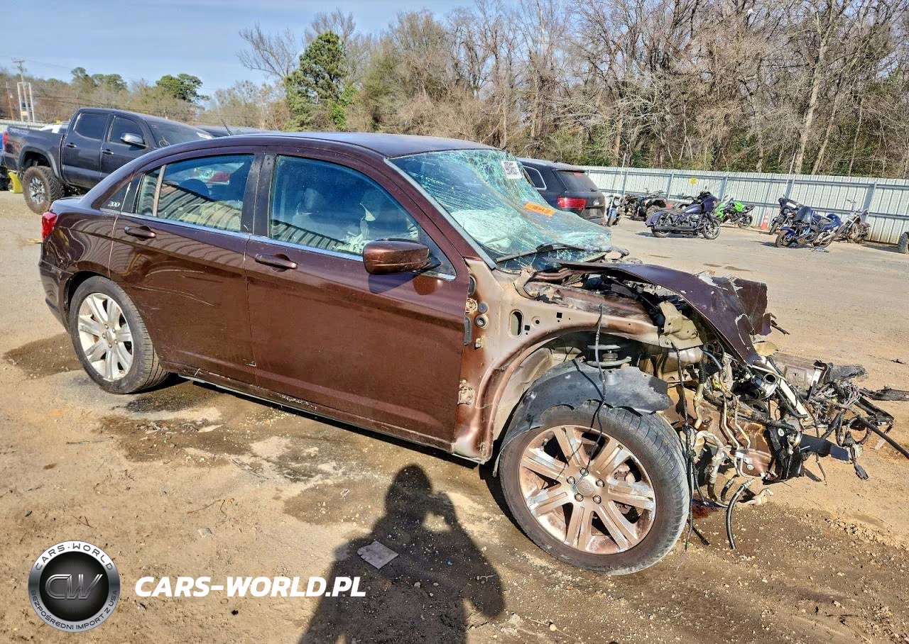 2013 Chrysler 200 Lx VIN:1C3CCBAB3DN660305 - 4