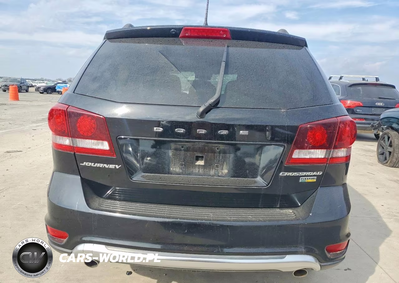 2019 Dodge Journey Crossroad VIN:3C4PDCGG6KT860790 - 6