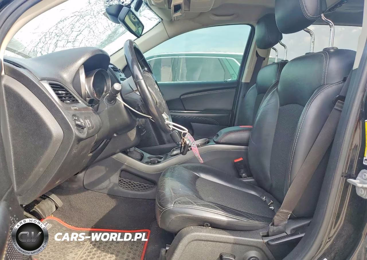 2019 Dodge Journey Crossroad VIN:3C4PDCGG6KT860790 - 7