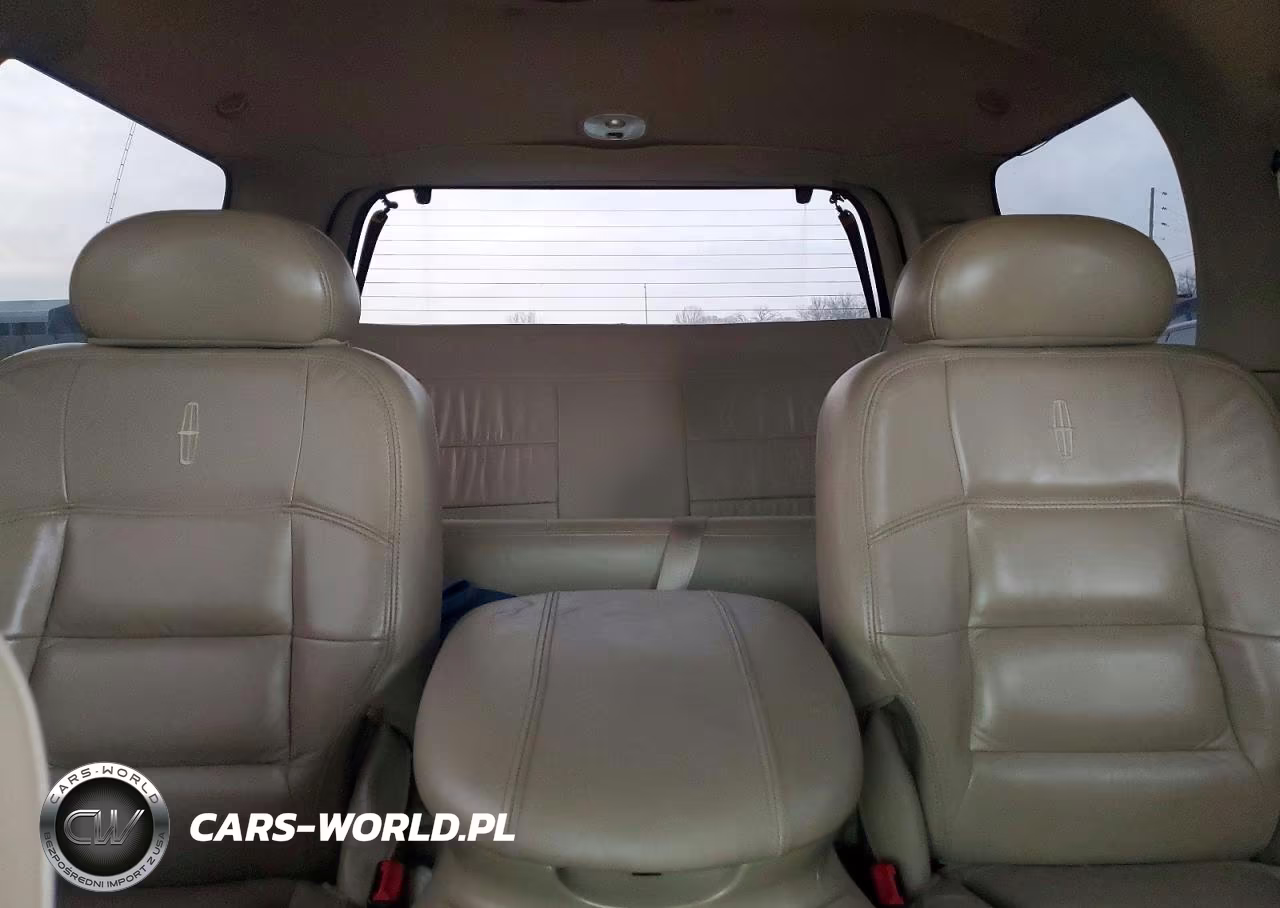 2001 Lincoln Navigator VIN:5LMEU27R01LJ09013 - 10
