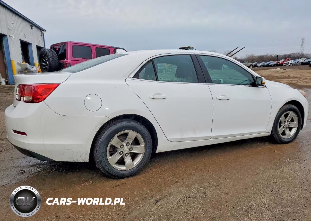 2013 Chevrolet Malibu 1Lt VIN:1G11C5SA8DF341446 - 3