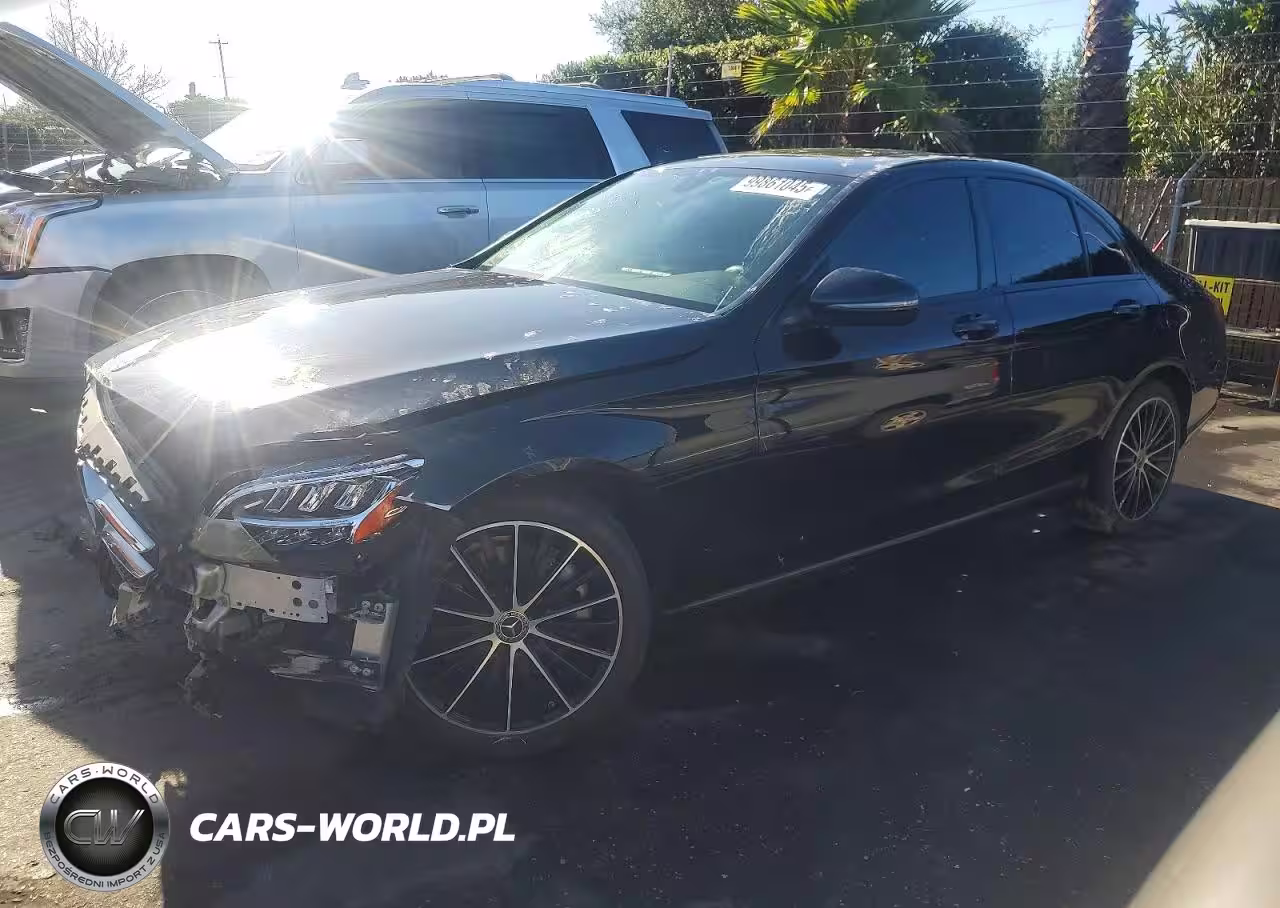 2019 Mercedes-Benz C 300