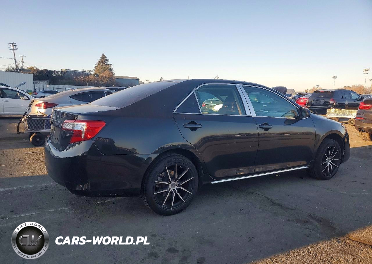 2015 Toyota Camery VIN:4T4BF1FK8CR174094 - 3