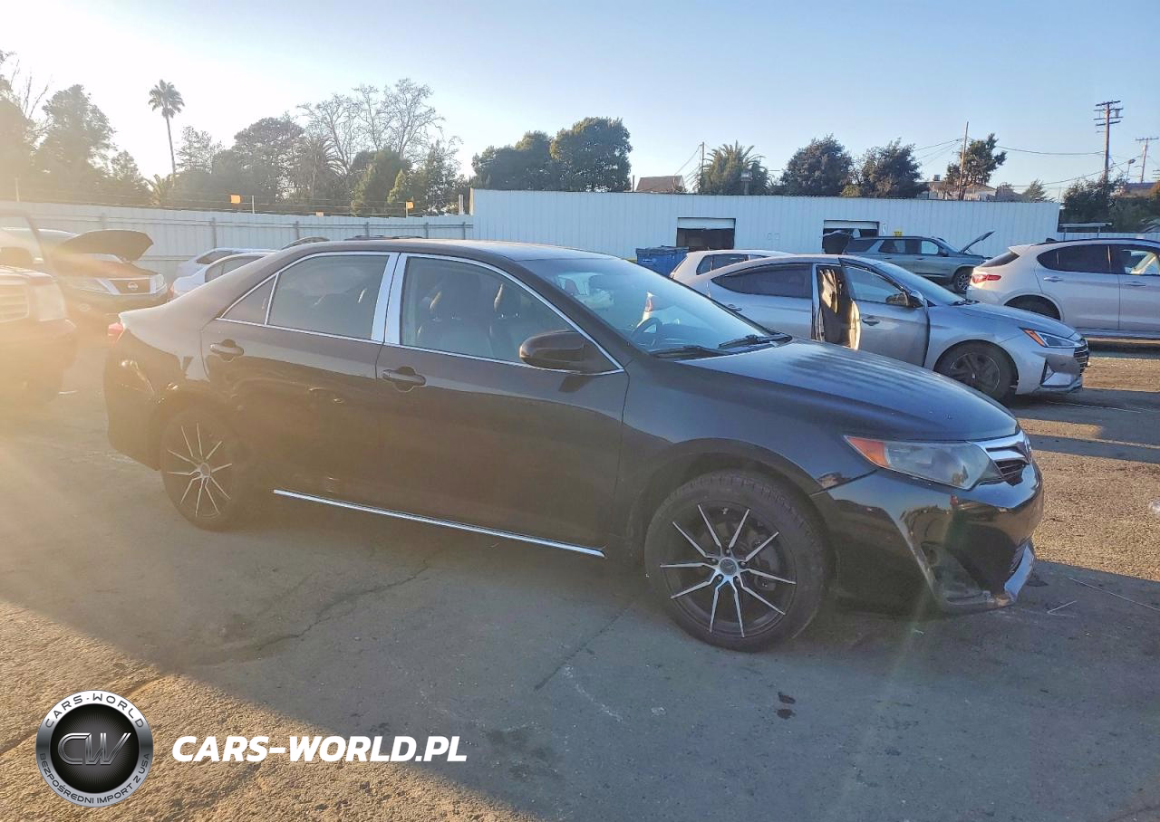 2015 Toyota Camery VIN:4T4BF1FK8CR174094 - 4