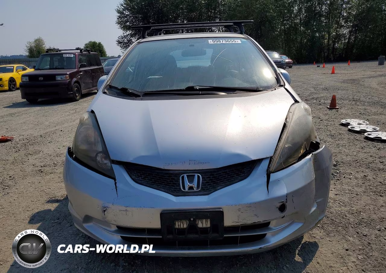 2013 Honda Fit VIN:JHMGE8H38DC078395 - 5