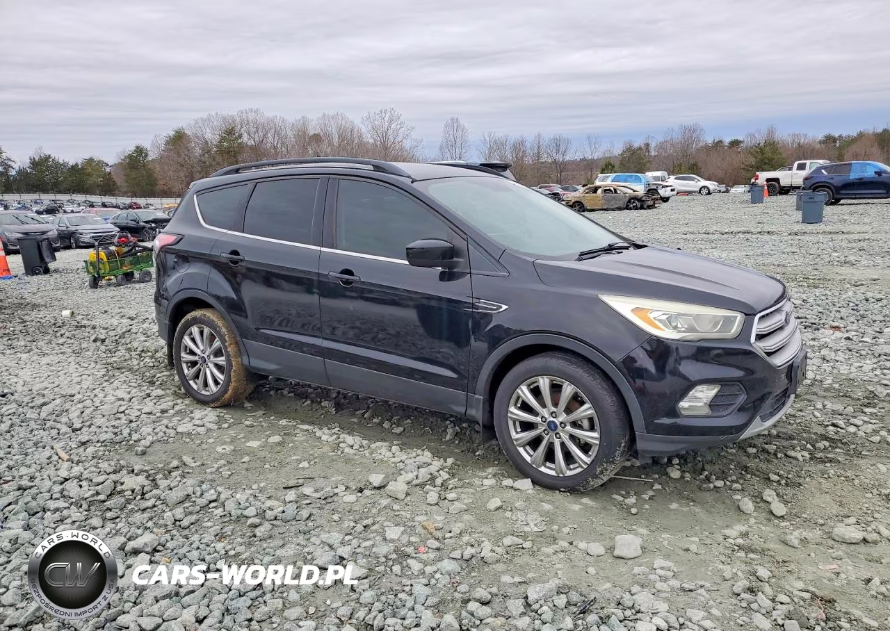 2017 Ford Escape Se VIN:1FMCU0GD8HUD10178 - 4