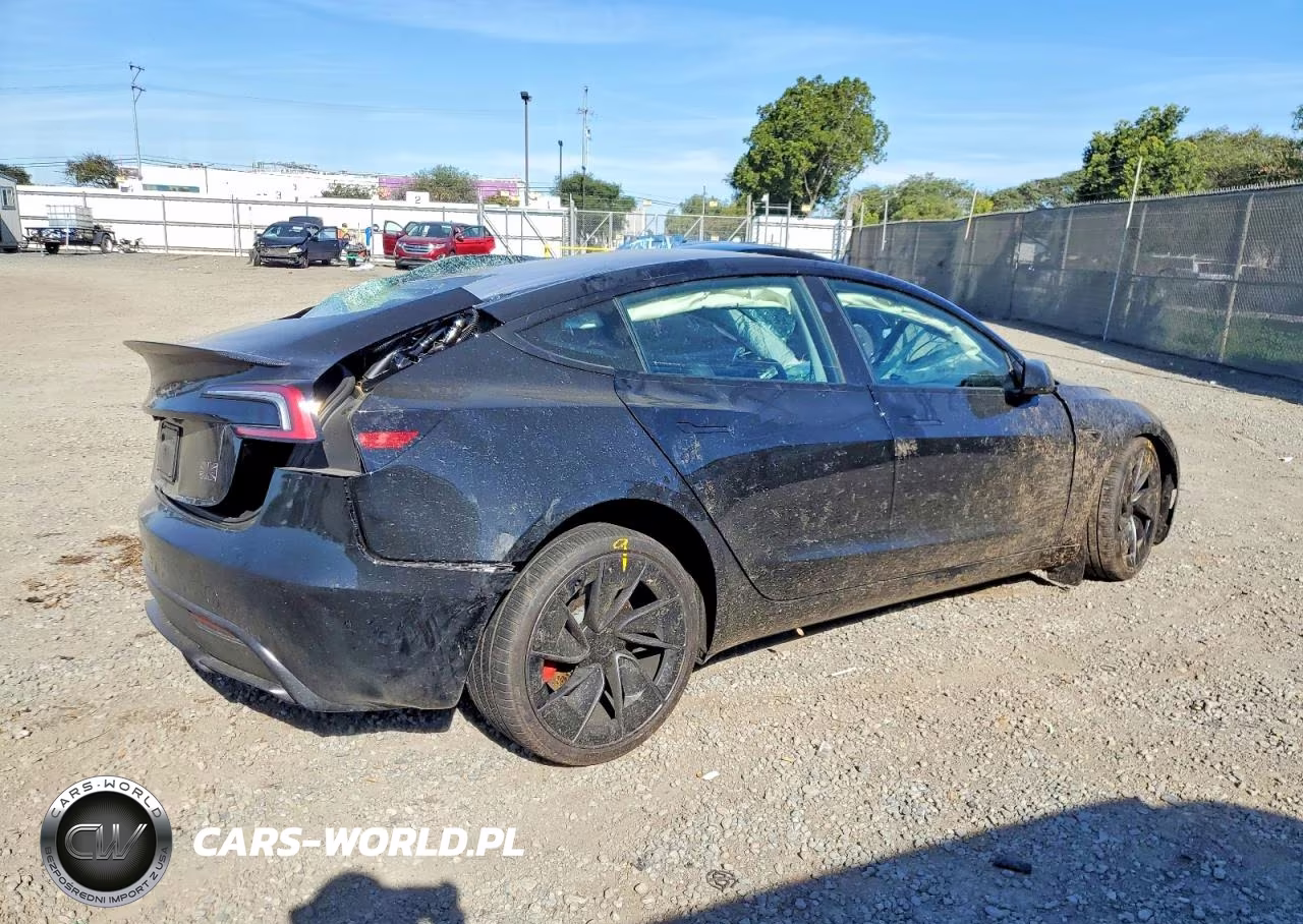 2026 Tesla Model 3 VIN:5YJ3E1ET8TF143016 - 3
