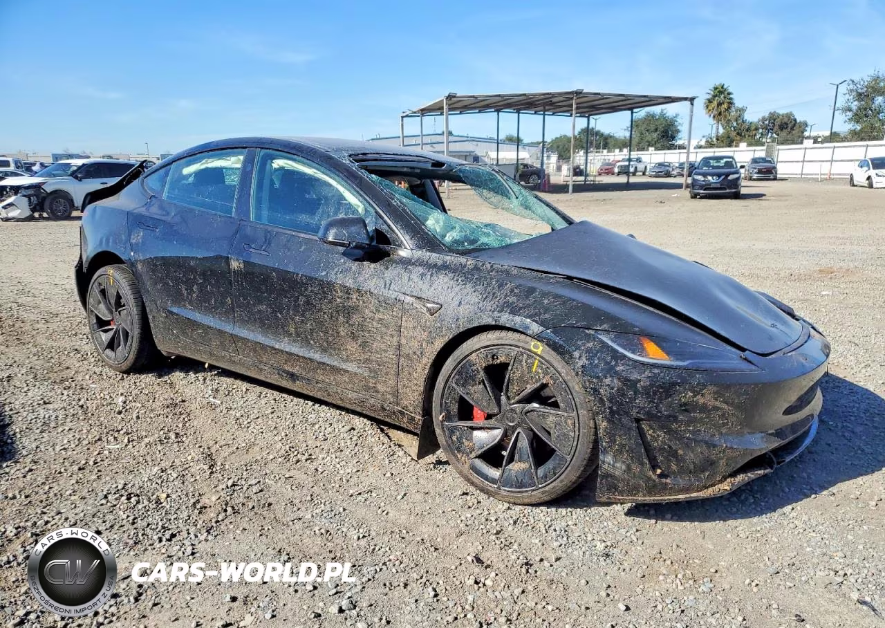 2026 Tesla Model 3 VIN:5YJ3E1ET8TF143016 - 4